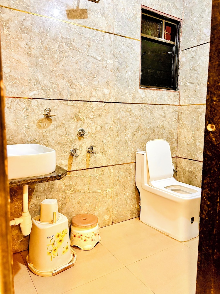 Hotel Sai Balaji 19/21