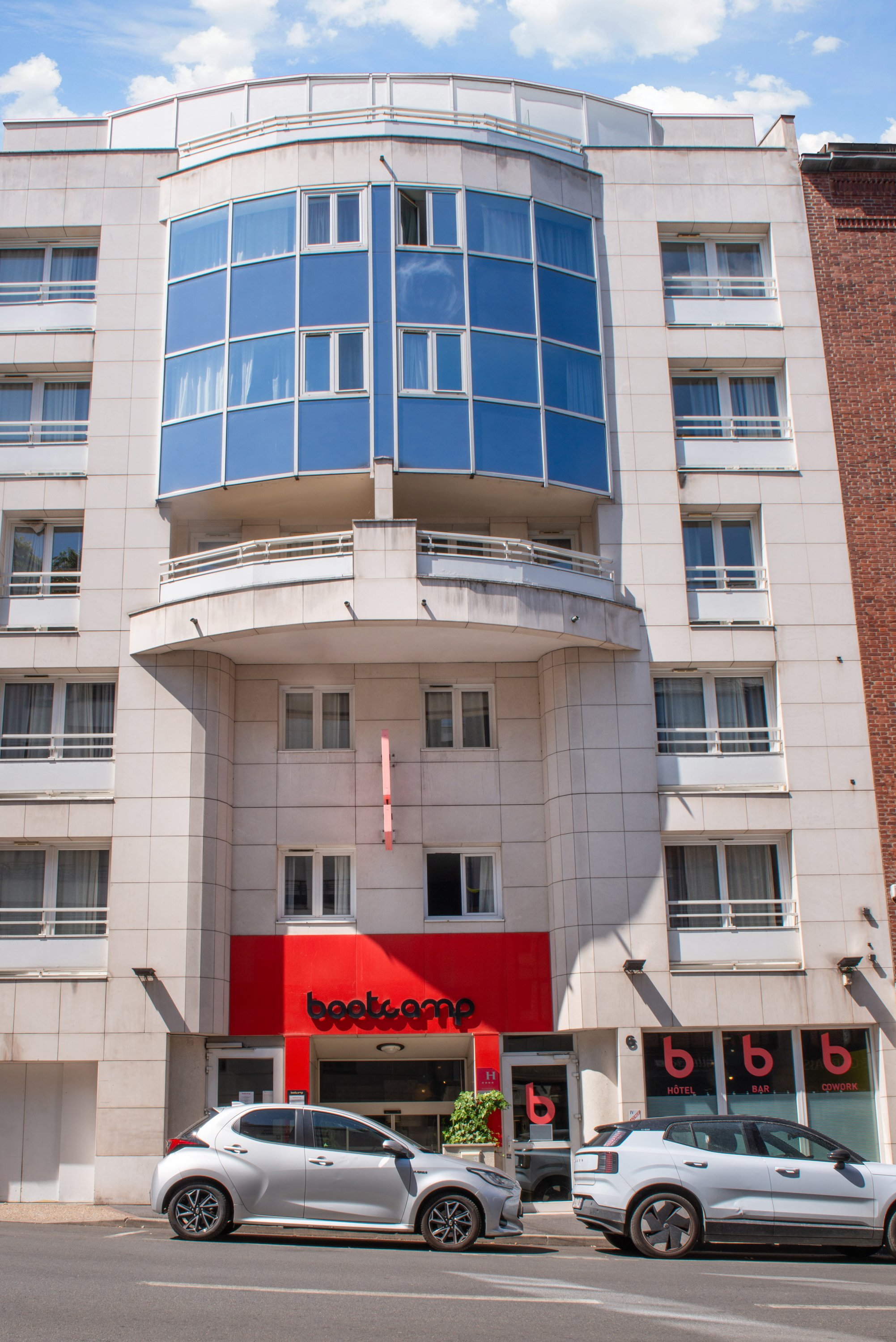 Hotel Bootcamp 63/70
