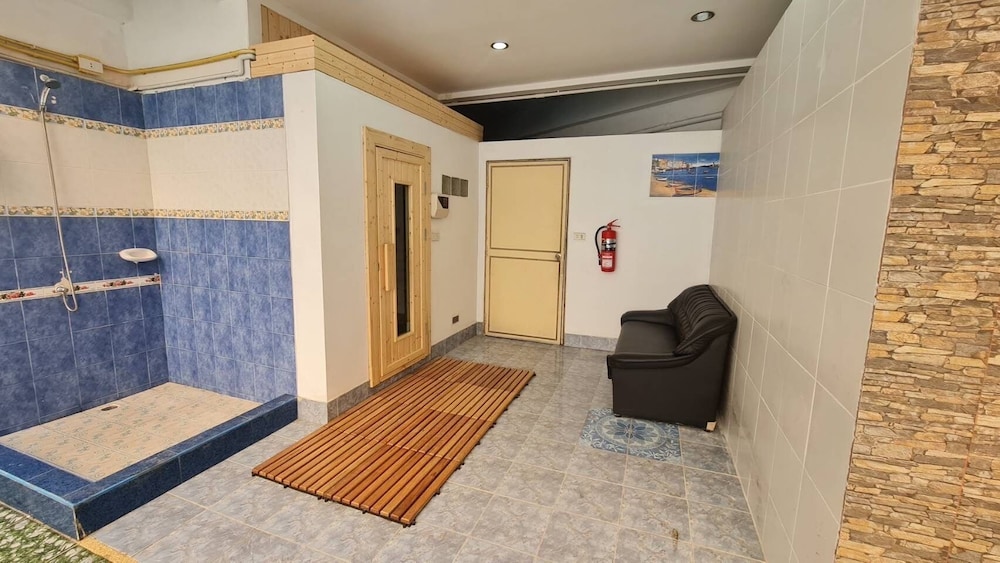 Lime Hotel Patong 10/50