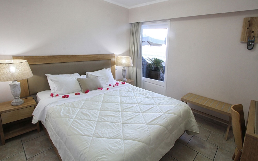 Chios Xenia Apartments 12/50