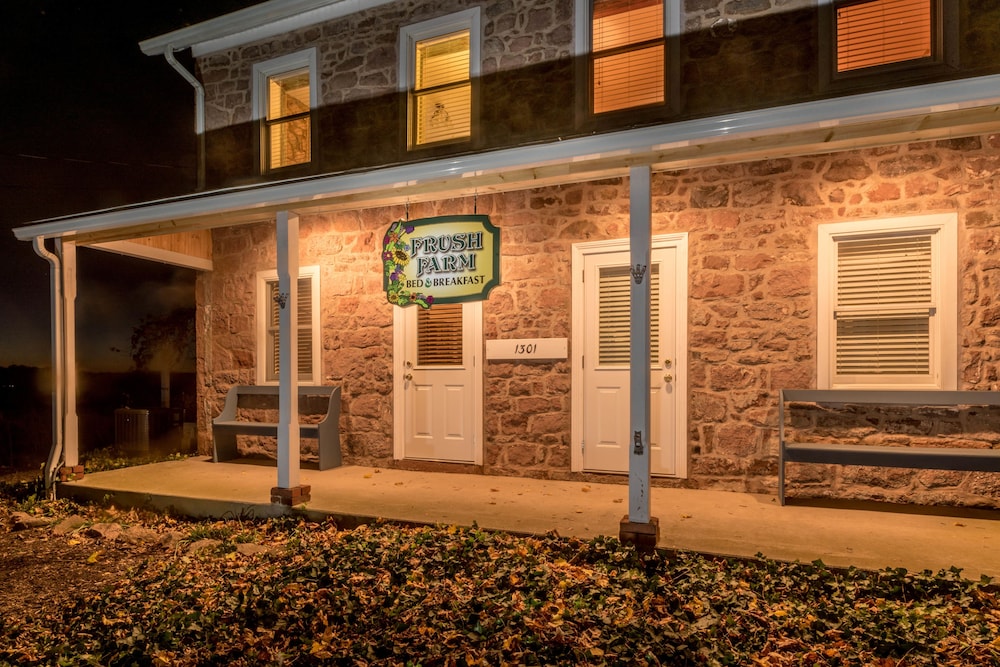 Frush Farm Bed & Breakfast 3/48