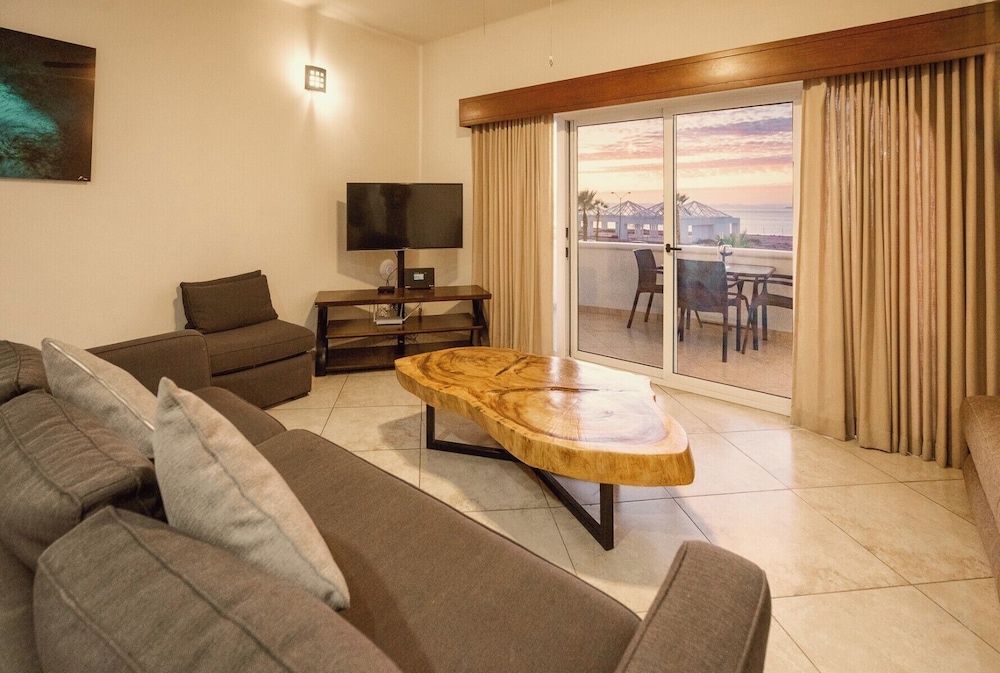 Club Del Moro Hotel Suites 51/72
