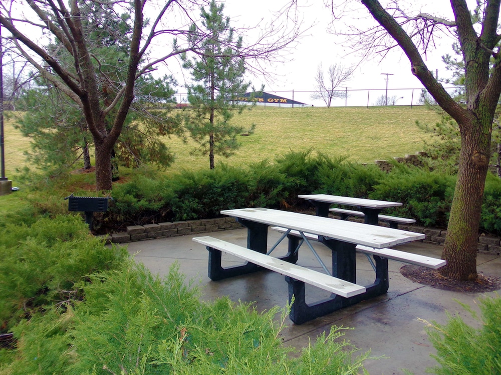 Extended Stay America - Kansas City - Shawnee Mission 3/35