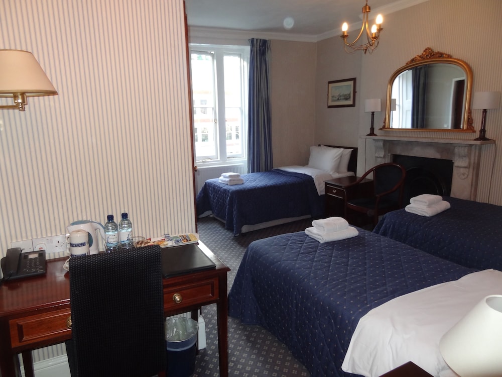 Regency House 30/69