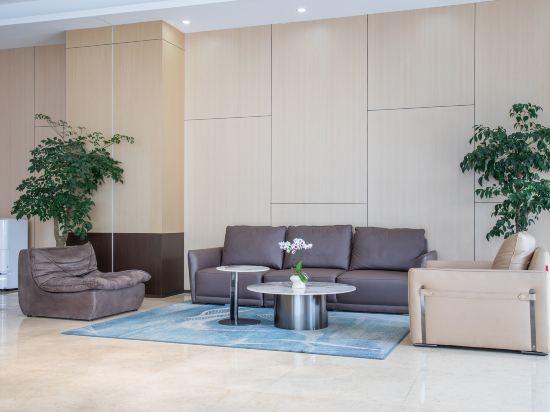 Vienna International Hotel (Jiaxing South Lake) 28/35