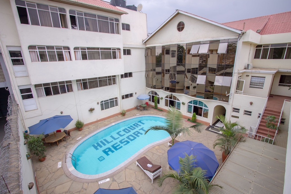 Hillcourt Resort Spa 7/76