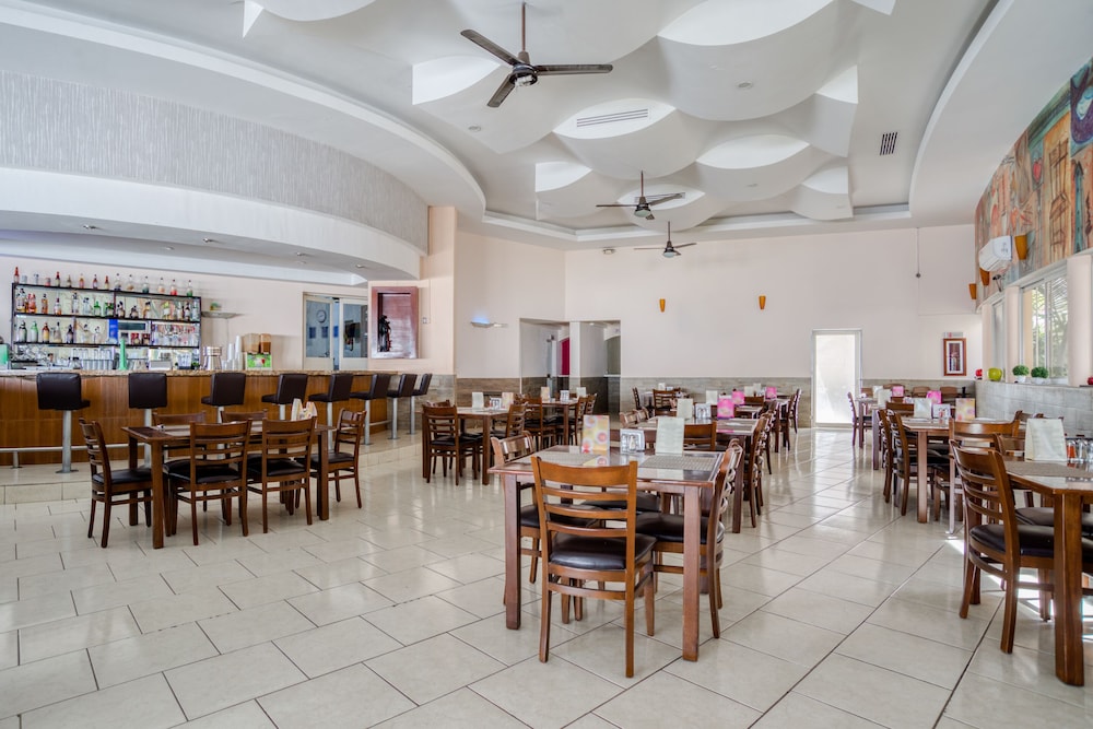 Hotel Maioris Guadalajara 36/44