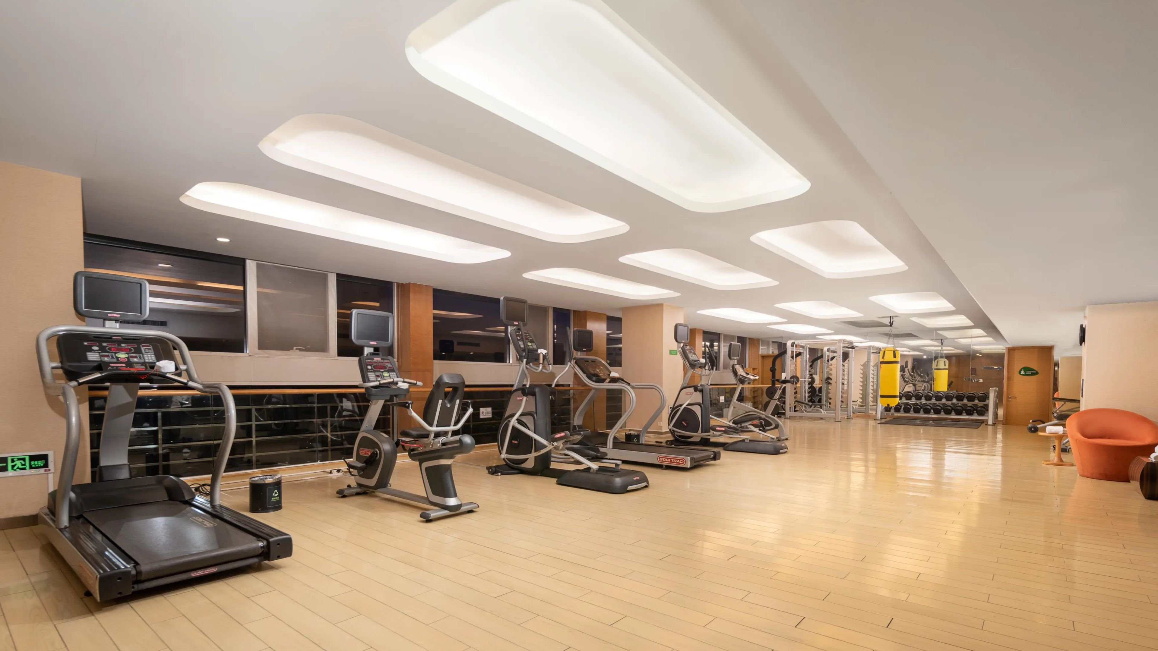 HOLIDAY INN SHIJIAZHUANG CENTRAL 41/77