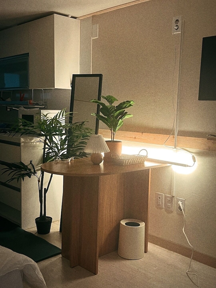 JNINE Guest House 46/59