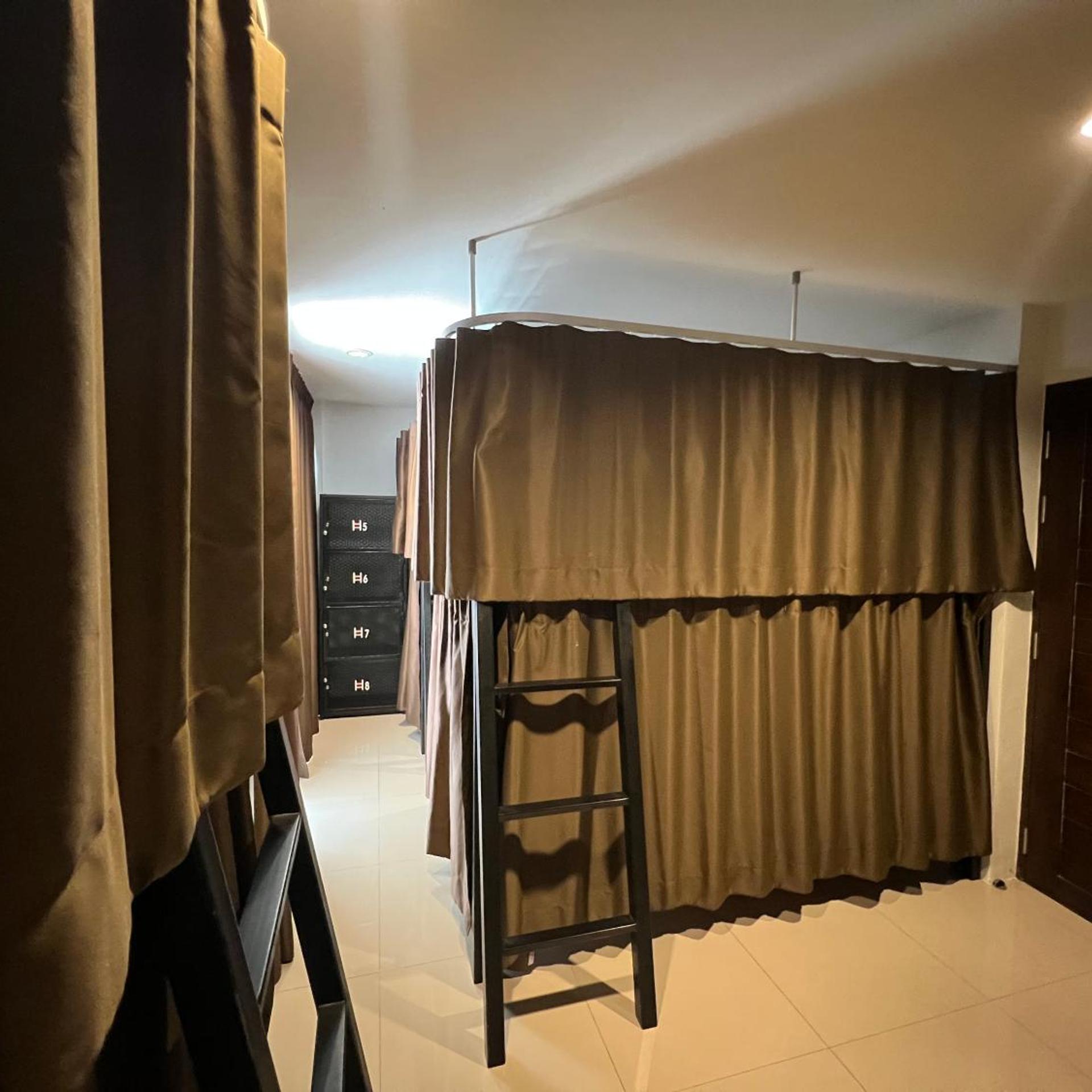 Litera Hostel Adults Only 36/71