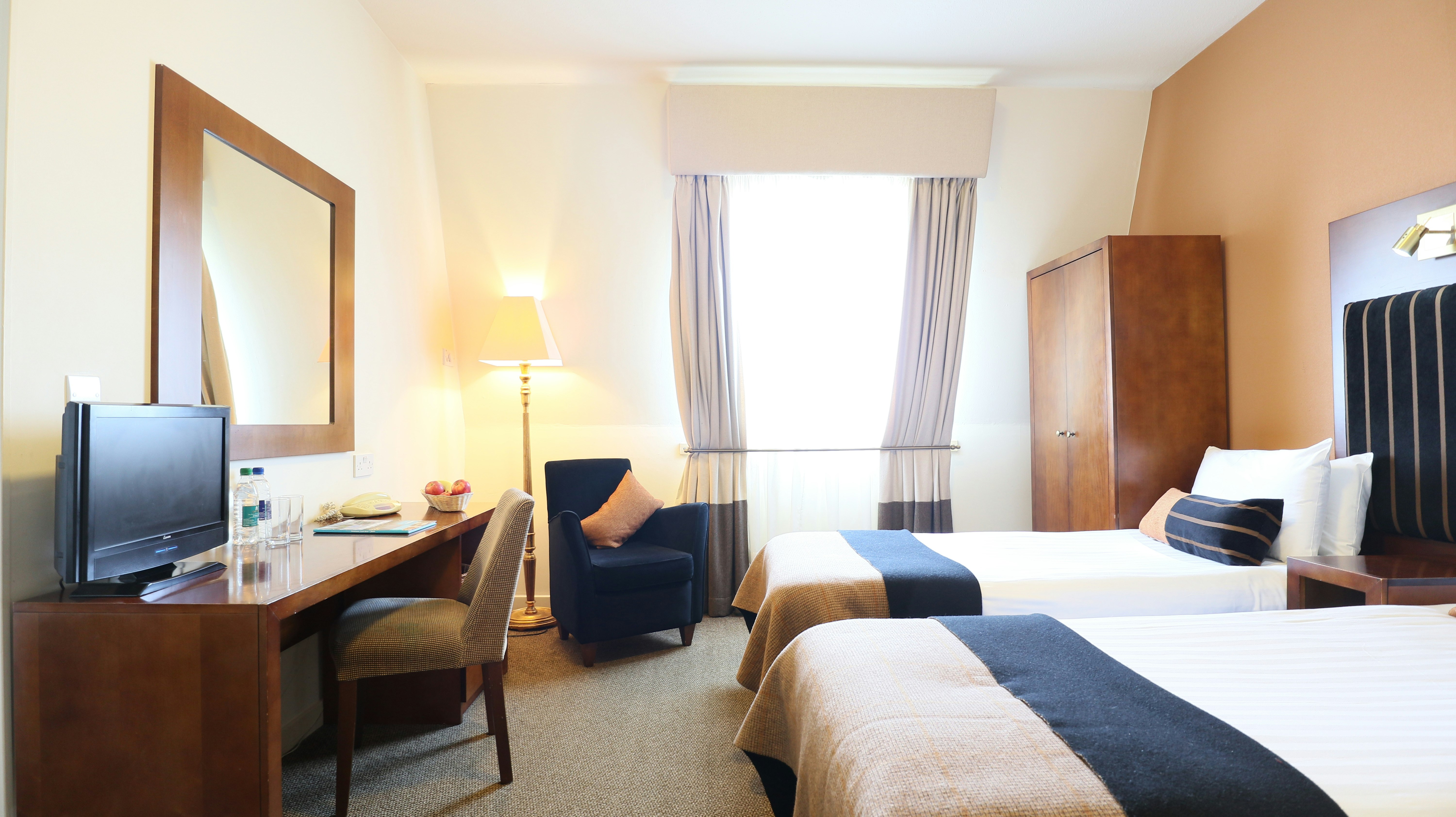 Room, Twin Beds