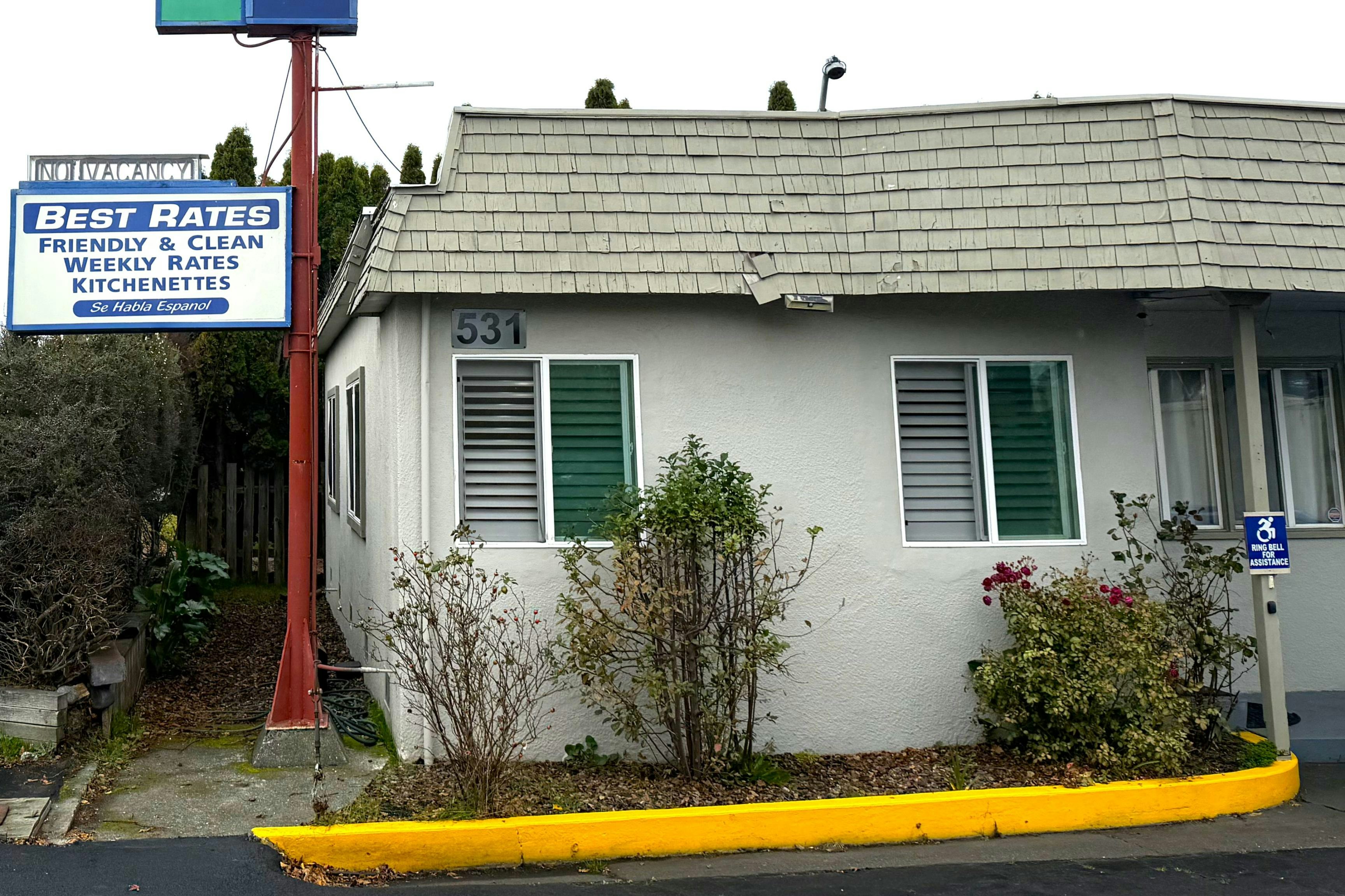 6 Rivers Motel 44/56