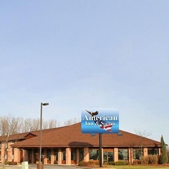 American Inn and Suites Ionia 1/47