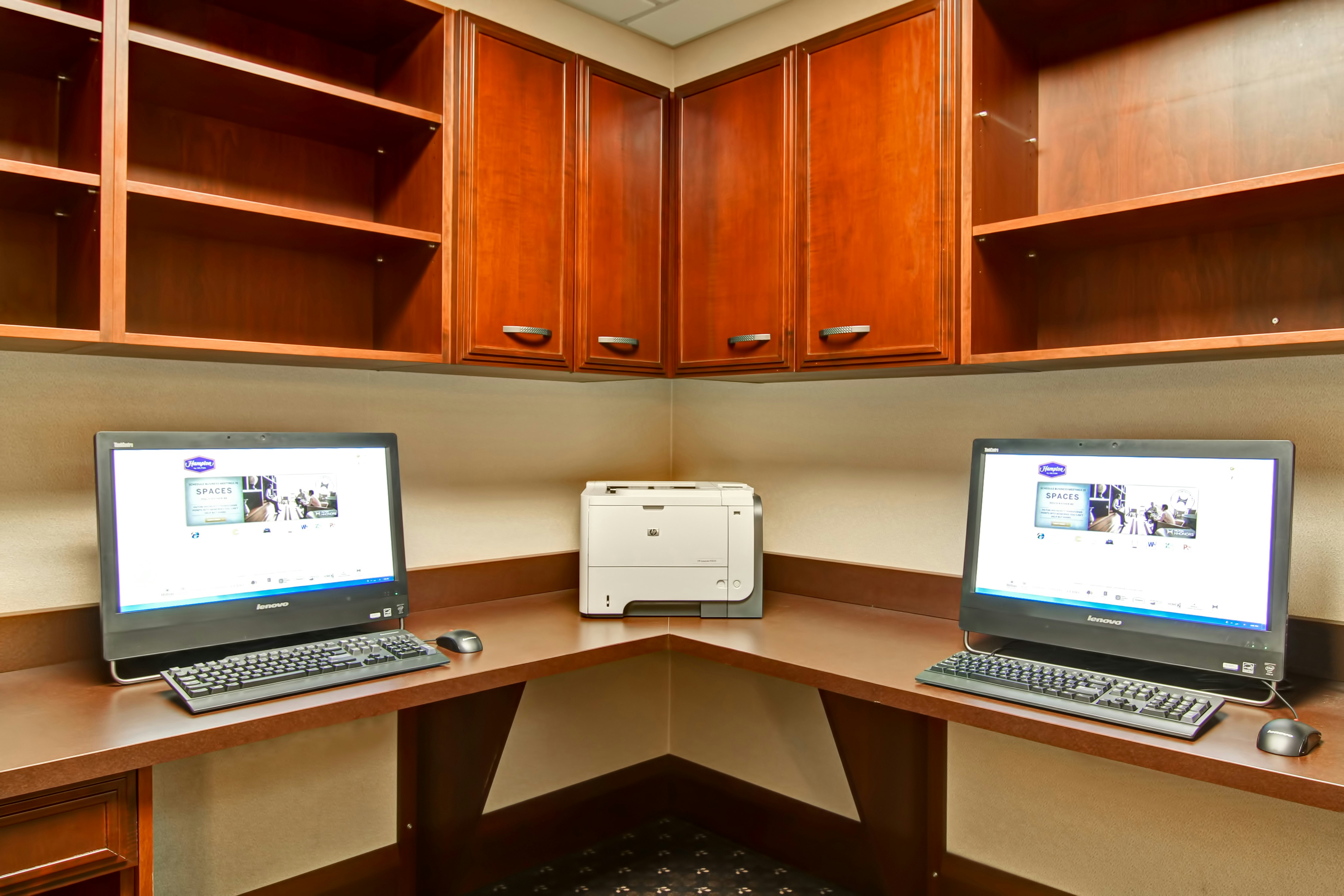Hampton Inn and Suites by Hilton Guelph 52/58