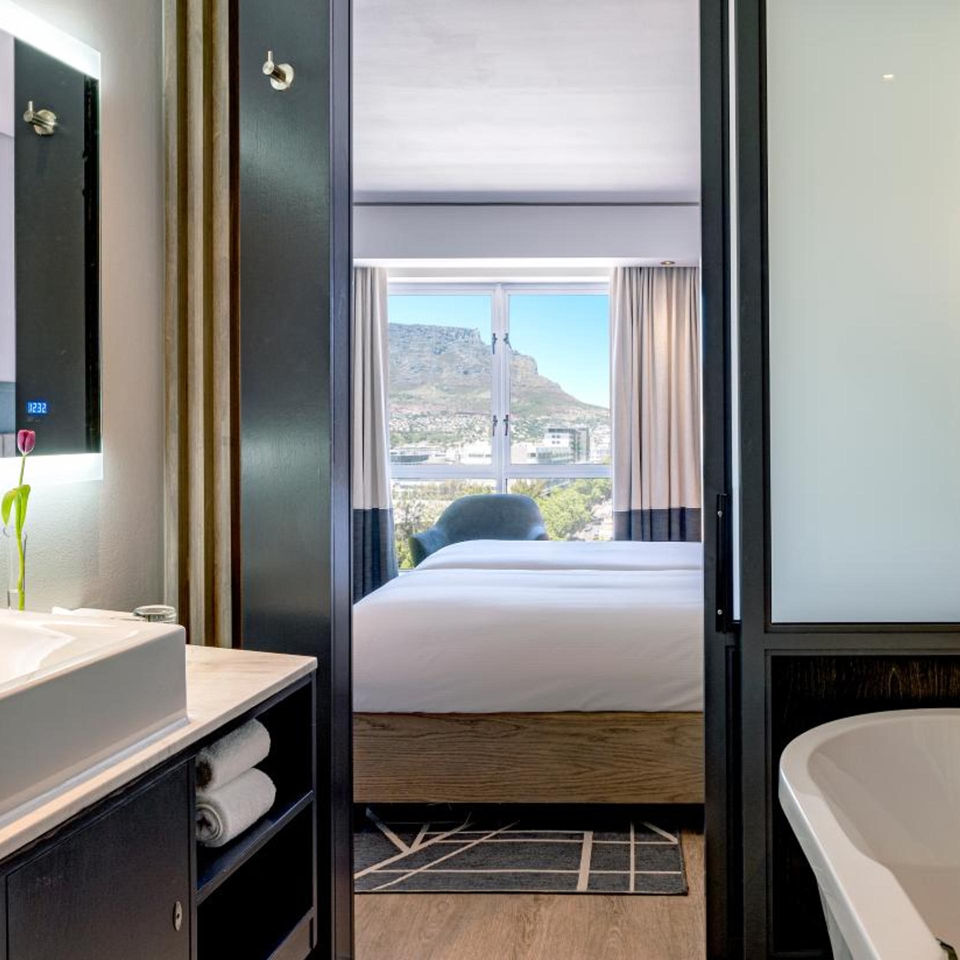 غرفة بسريرين منفصلين بإطلالة، Hyatt Regency Cape Town 7/7