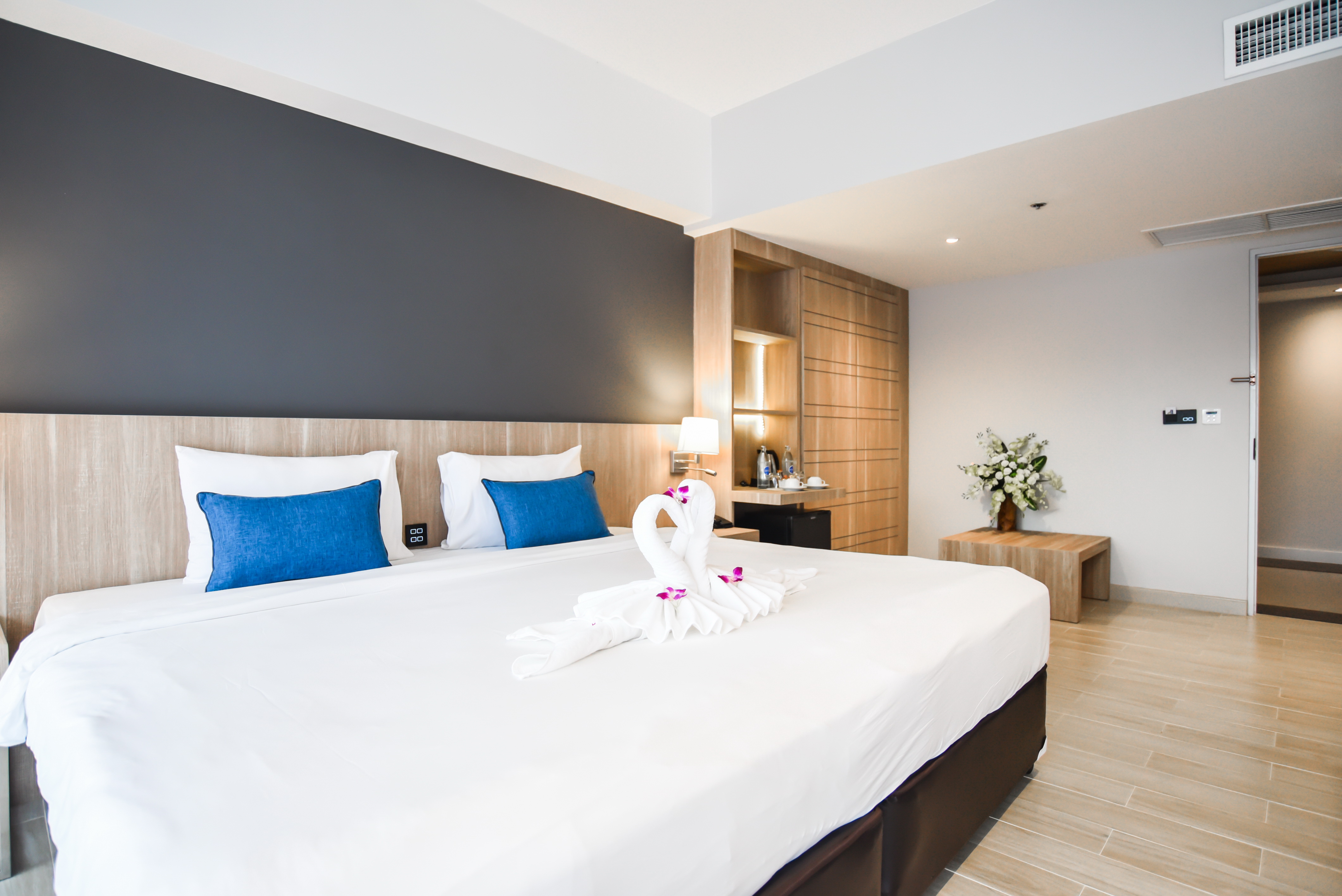 Deluxe, Double or Twin Bed, Sea View