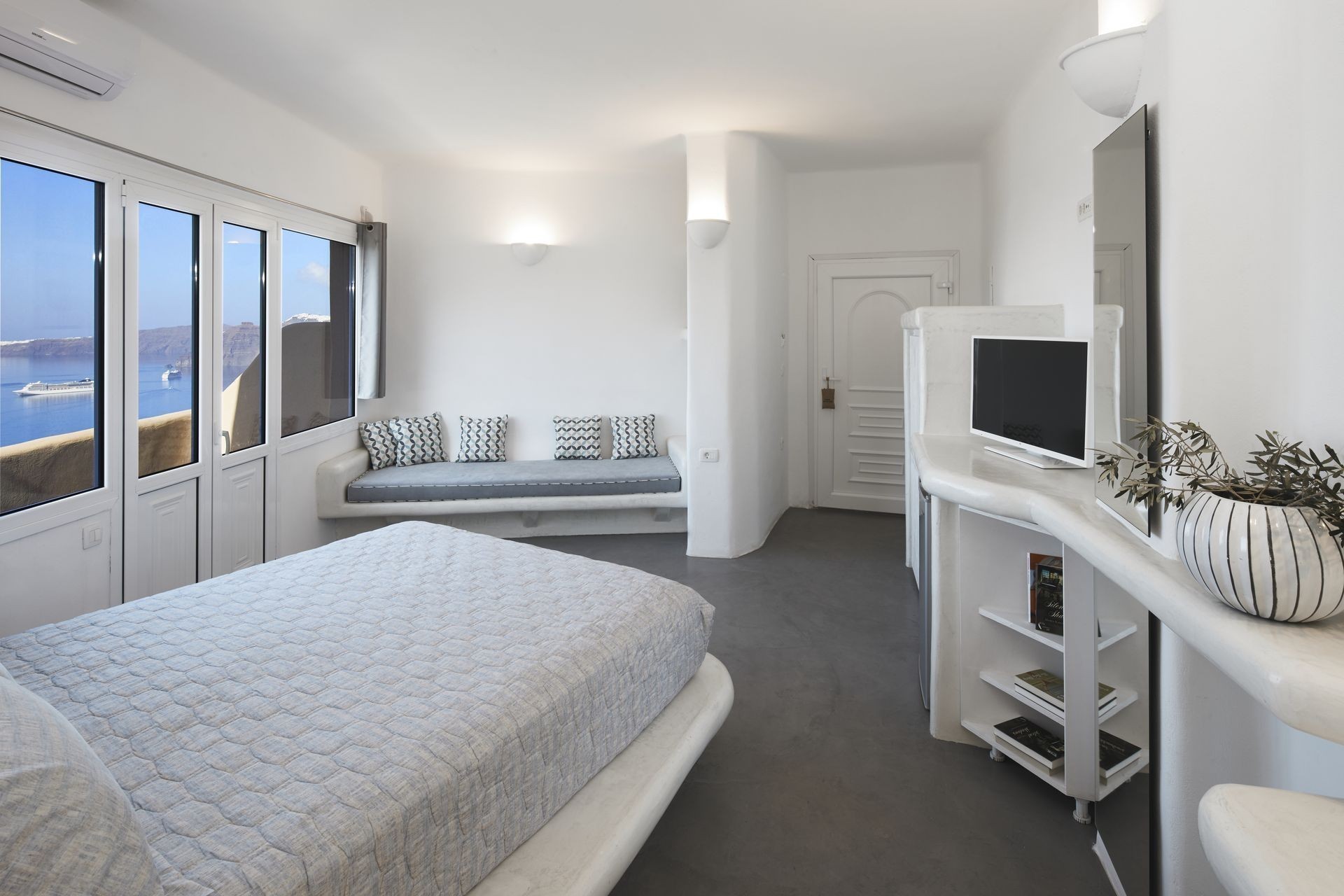 Interior, Suite, Caldera View, Indoor Jetted Tub, Hot Tub