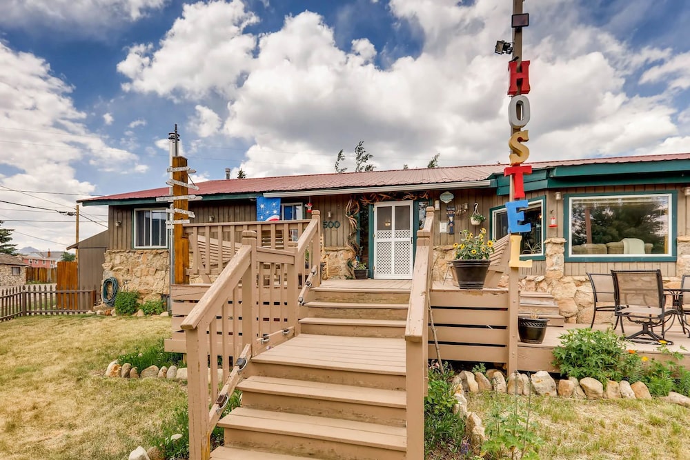 Inn the Clouds Hostel & Inn 2/75