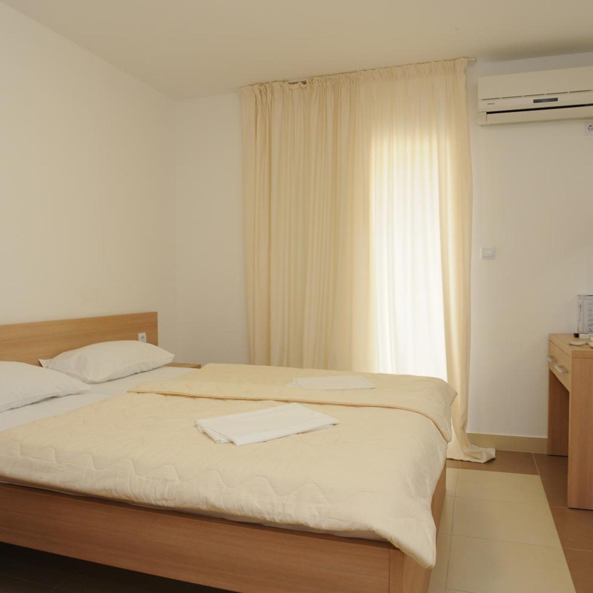 Hotel Anita 8/20