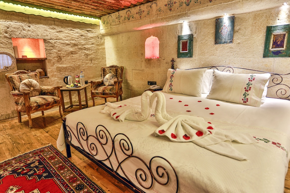 Casia Cave Suites 18/50