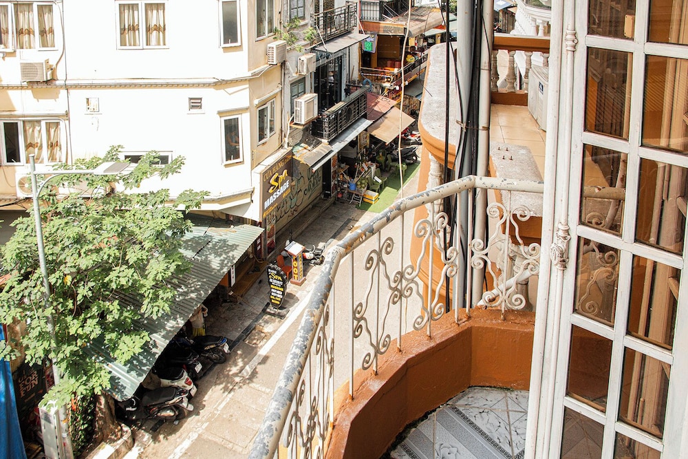 Group Nest Hotel 4/53