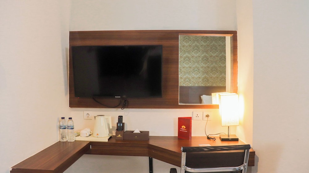 Pakons Prime Hotel 6/60