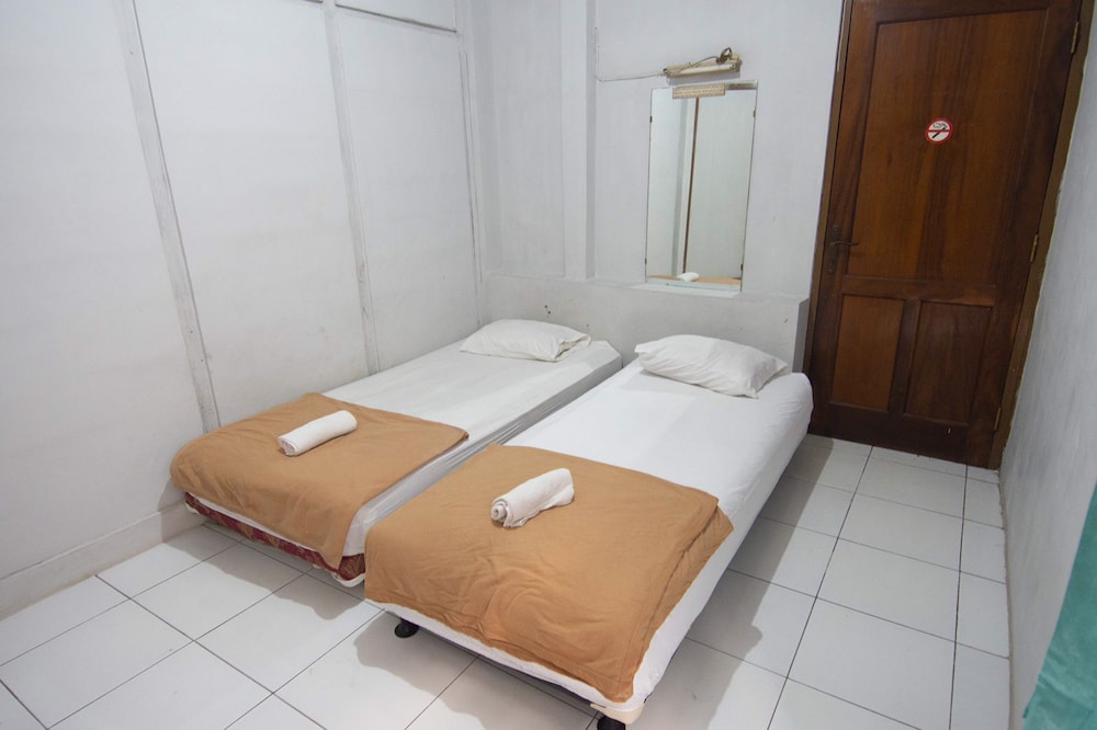 OYO 2240 Simpang Tujuh Residence 12/50