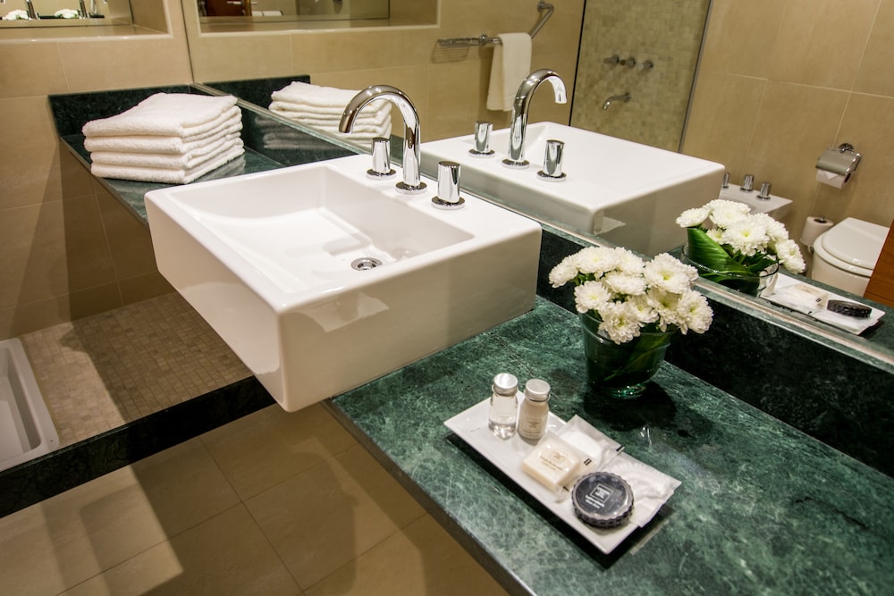 Caseros 248 Hotel 39/42