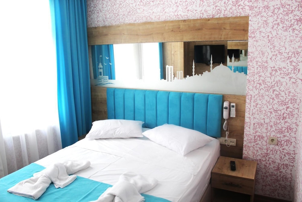 Megaron Hotel 22/62