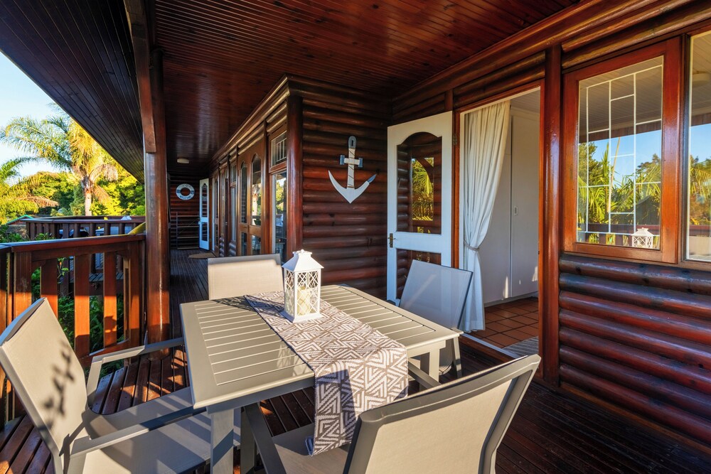 KNYSNA RIVER CLUB - KNYSNA 53/76