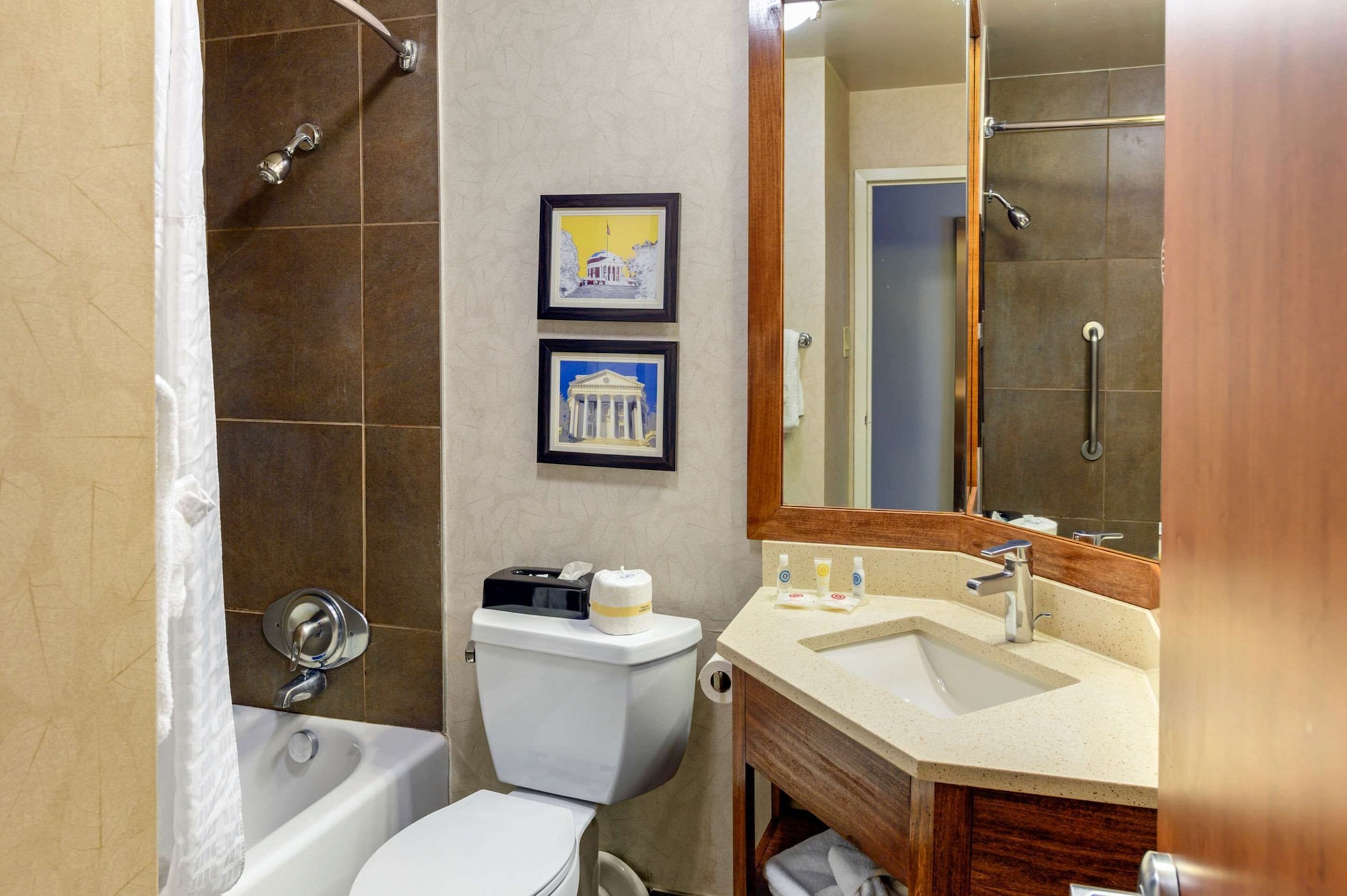 غرفة قياسية بسرير كينج، Comfort Inn Monticello 4/5