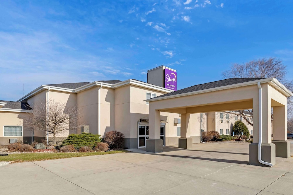 Sleep Inn & Suites Charles City 48/54