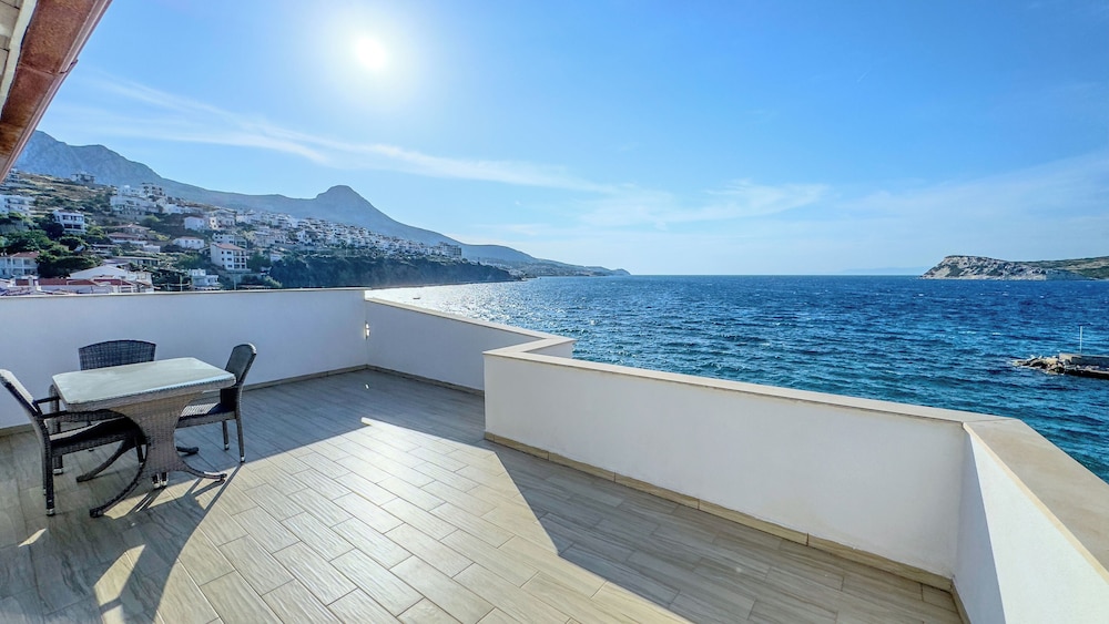 Rota Otel Karaburun 21/34