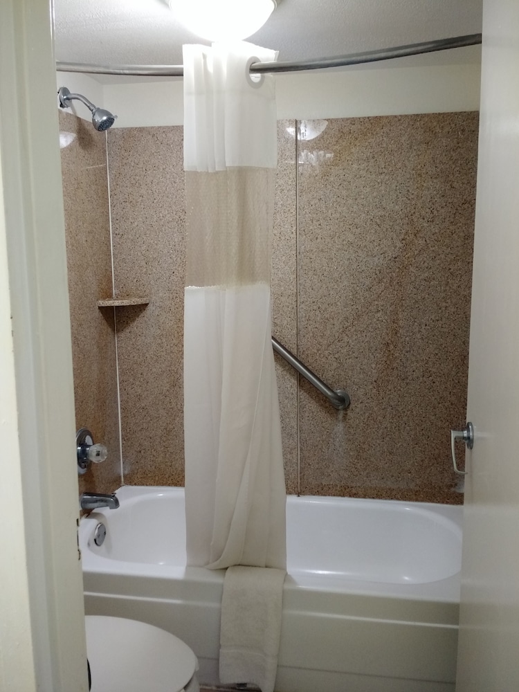 Econo Lodge Thomasville 12/64