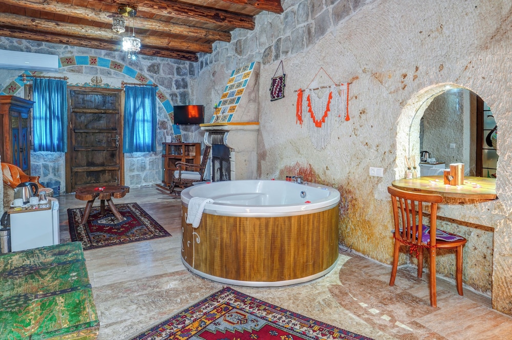 Nova Cave Hotel 7/50