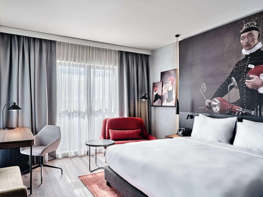 Radisson RED Hotel & Radisson RED Apartments, Krakow 13/50