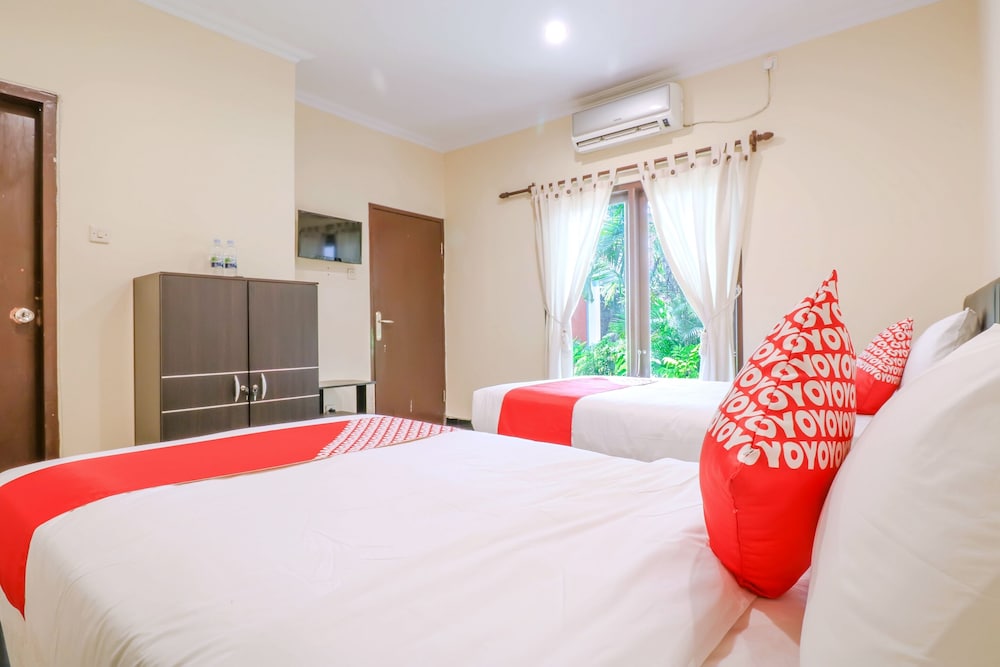 Super OYO 1654 Maha Bharata Kuta Inn 20/31