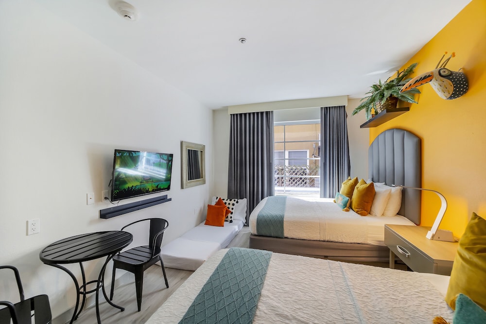 Claremont Hotel Miami Beach 23/37