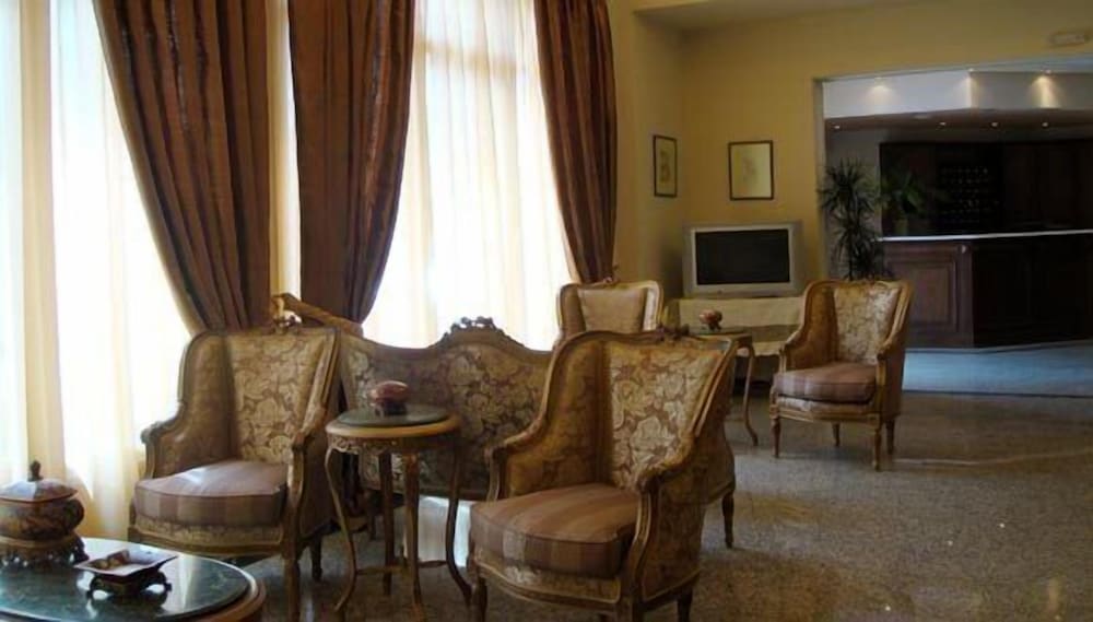 Artemision Hotel 19/28