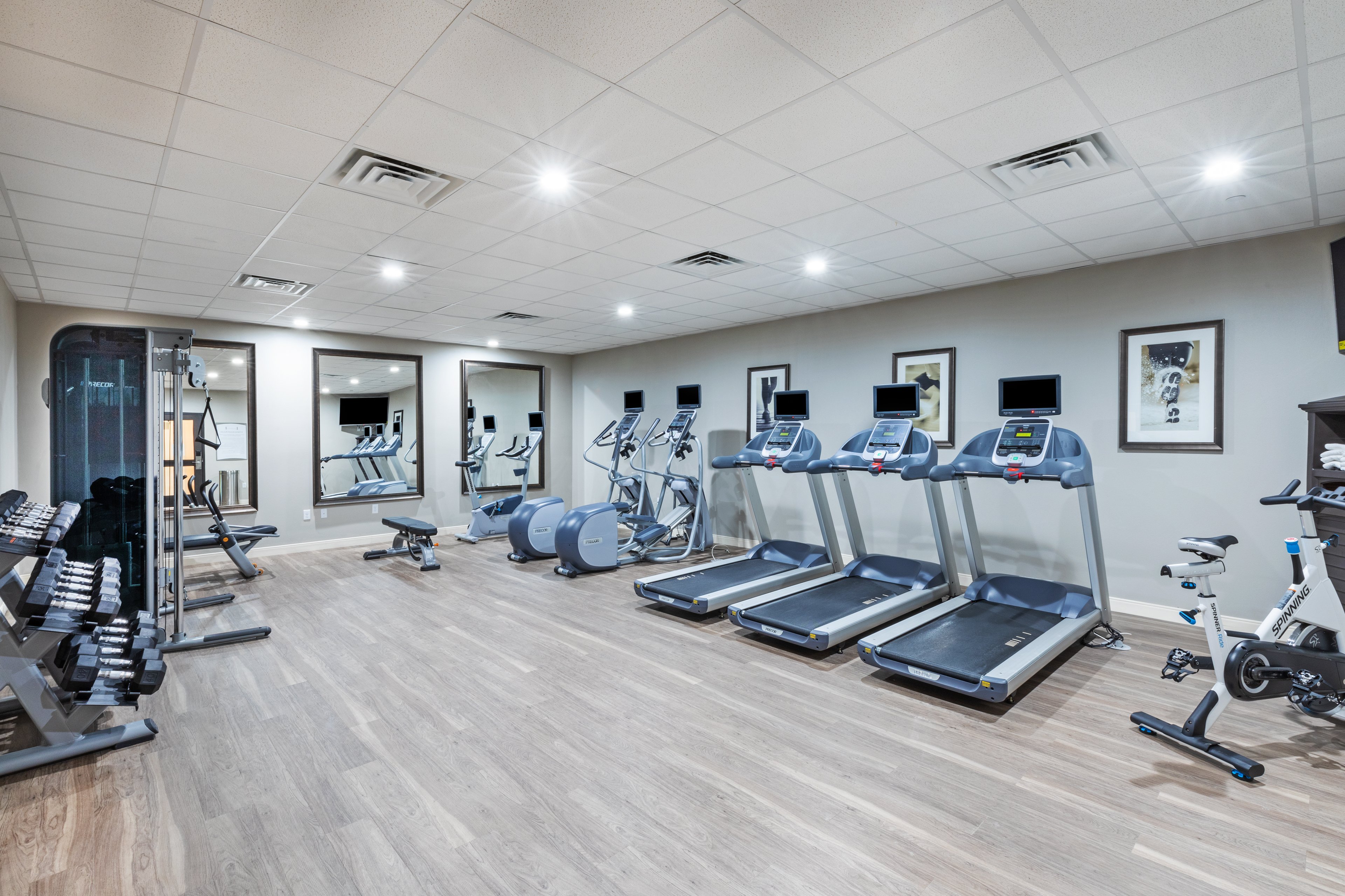 Staybridge Suites Iah Airport East 20/50