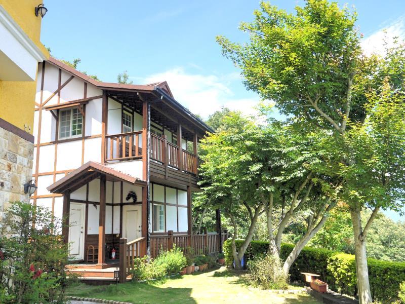 Euro Country Villa 4/41