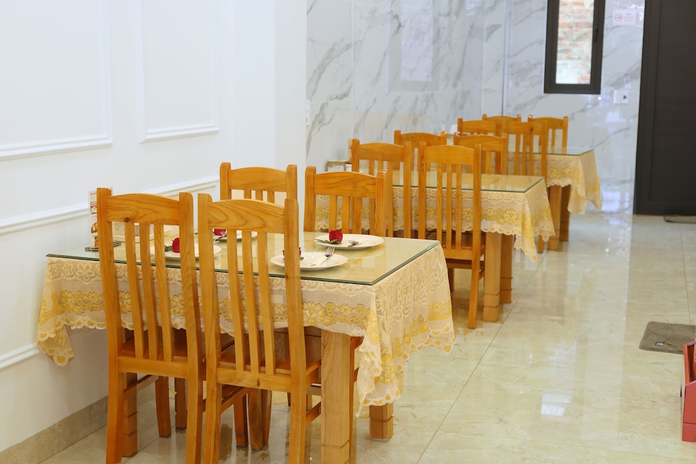 Chemi Hanoi Airport Hotel 35/40