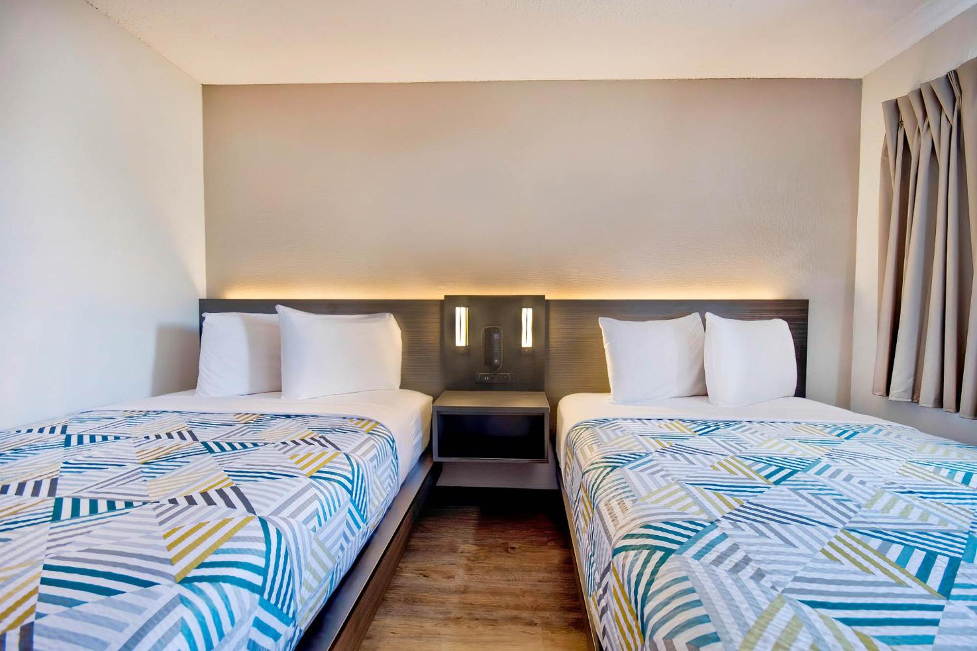 غرفة بسرير مزدوج لذوي الإعاقة، Motel6 Vallejo, CA - Six Flags West 4/10