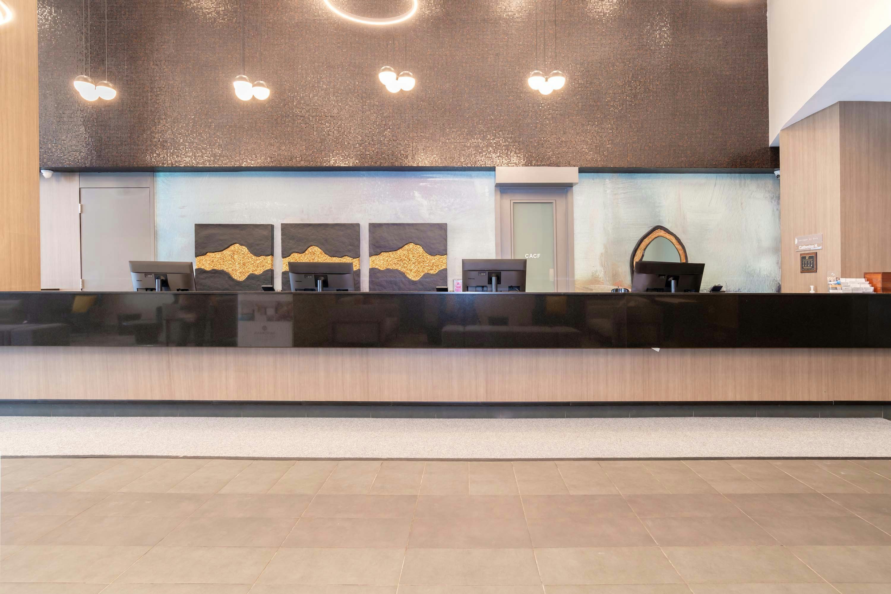 Sandman Signature Toronto Airport Hotel 4/41