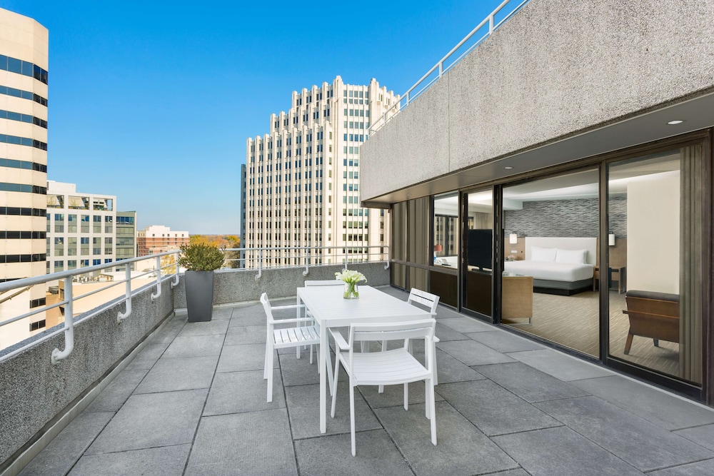 Hyatt Regency Bethesda 37/84
