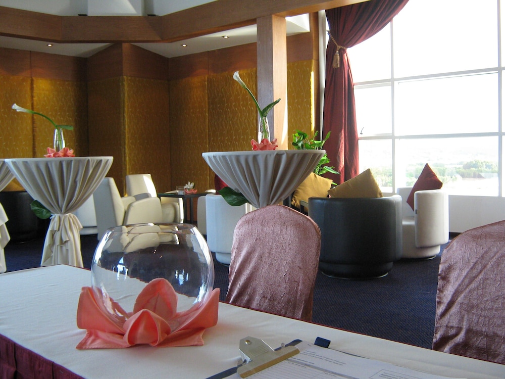 Courtyard Hotel At 1borneo 36/59