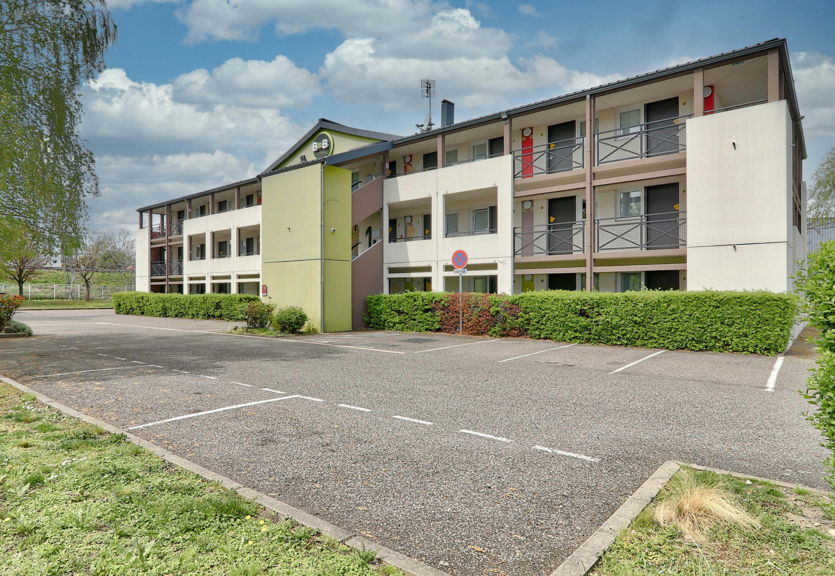 B&B Hotel Clermont Ferrand Le Brezet Aeroport 26/28