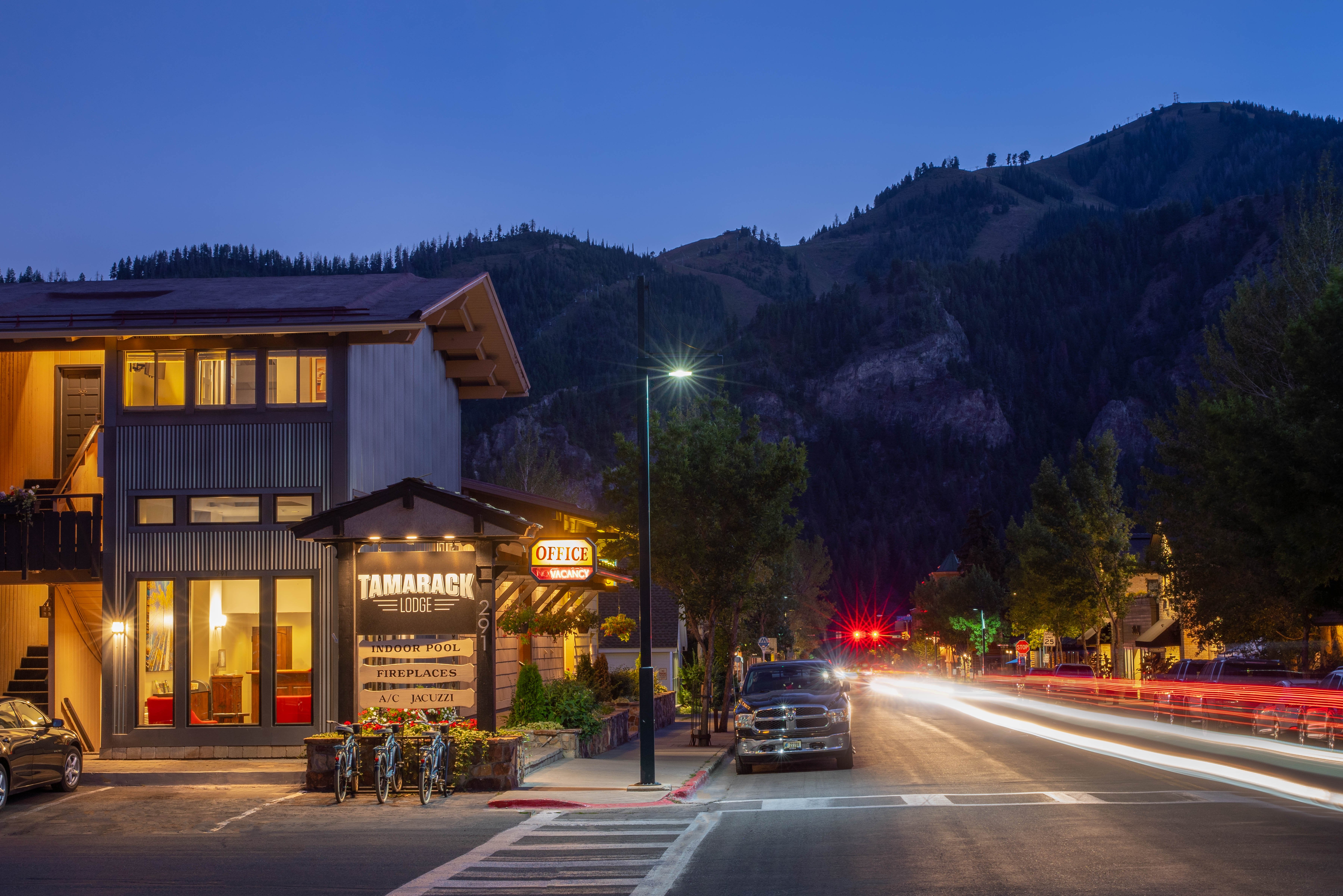Tamarack Lodge 2/54