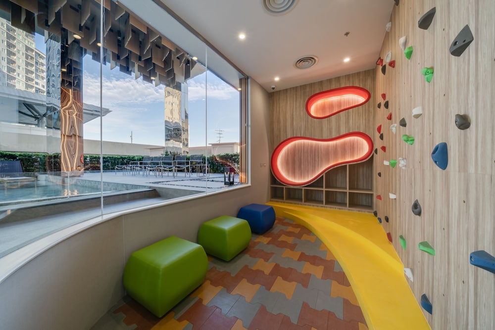 Oakwood Suites Tiwanon Bangkok 41/49
