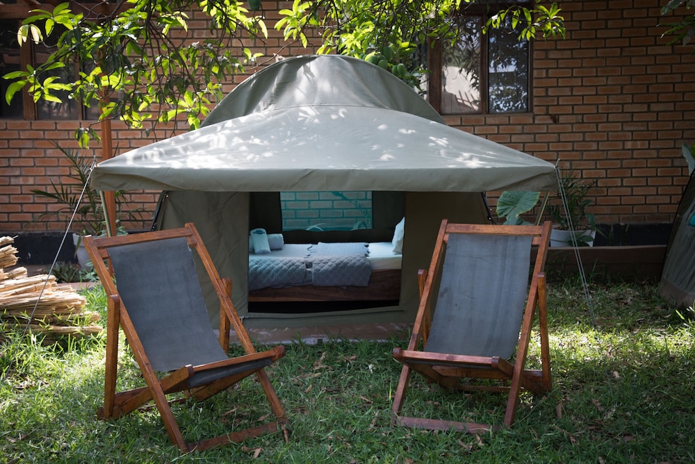 Okavango Lodge 17/30